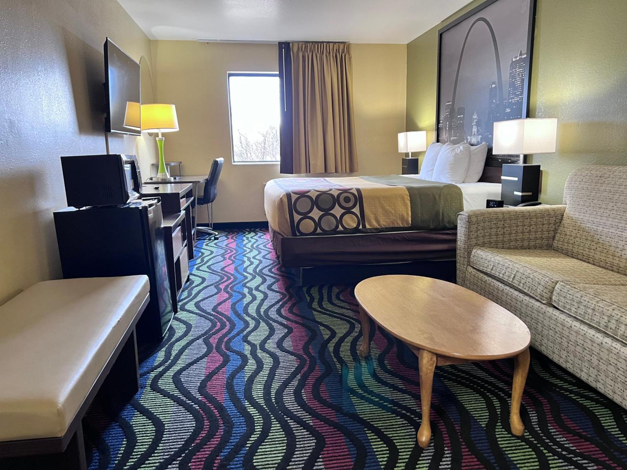 Super 8 By Wyndham Farmington Hotel Exterior photo